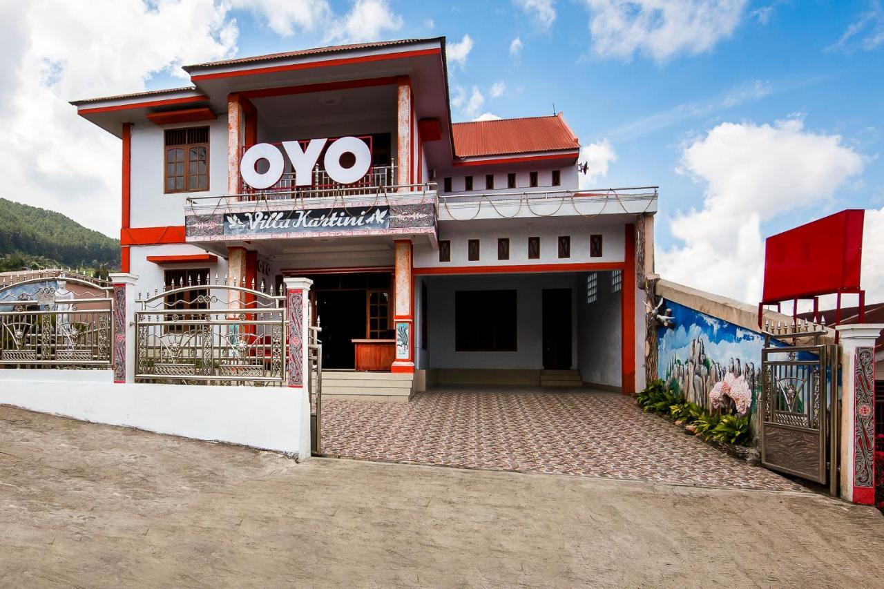 Oyo 1520 Hotel Kartini Tarutung Eksteriør billede