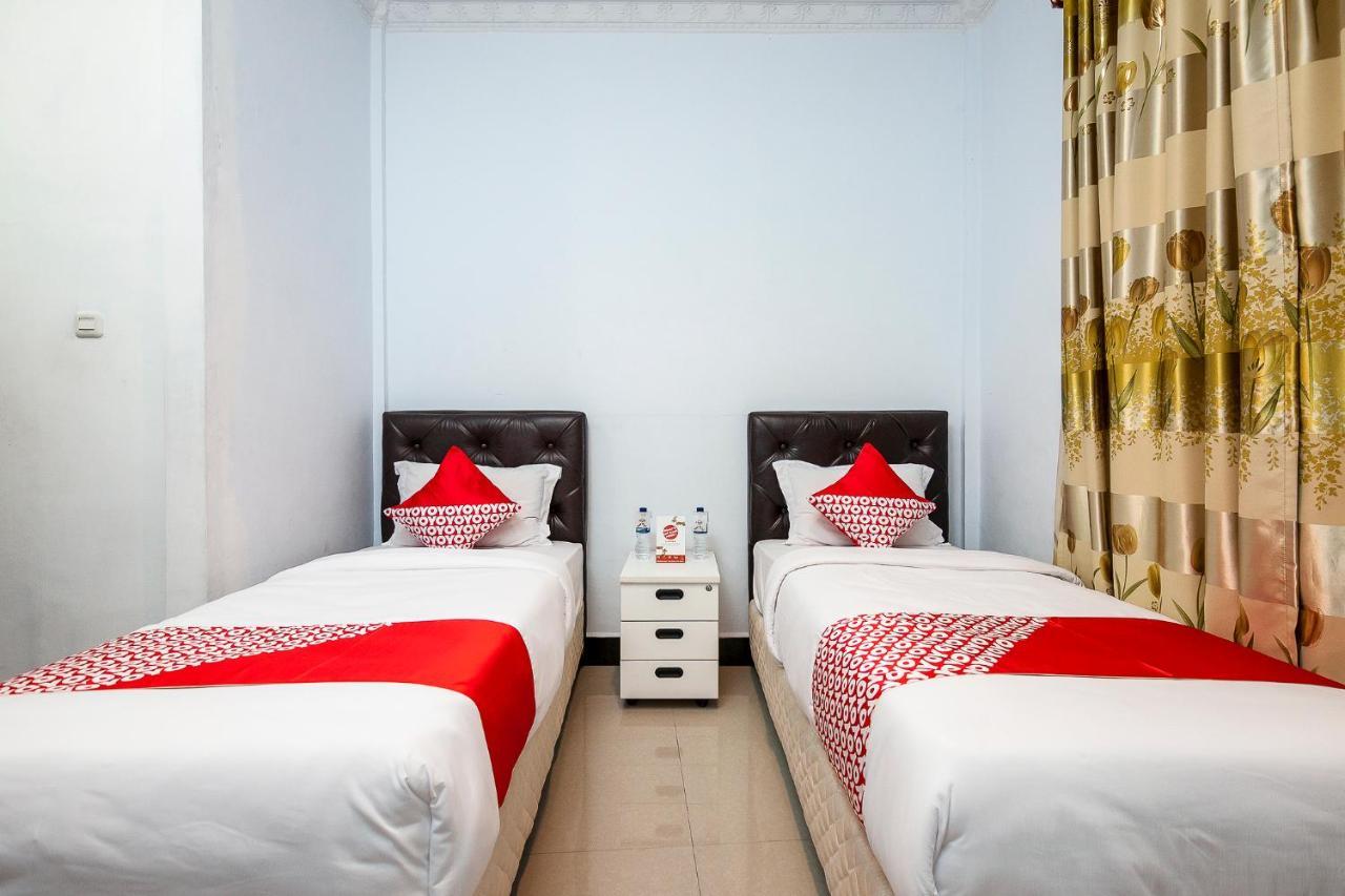 Oyo 1520 Hotel Kartini Tarutung Eksteriør billede