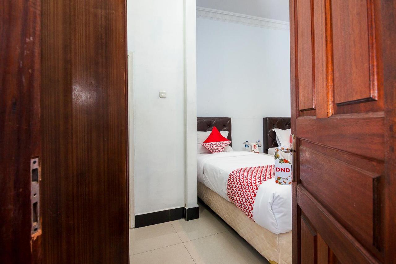 Oyo 1520 Hotel Kartini Tarutung Eksteriør billede